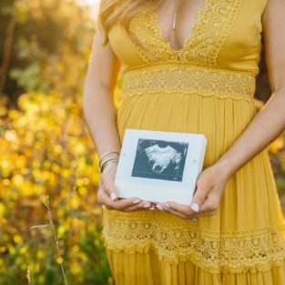 Denver maternity photographer
